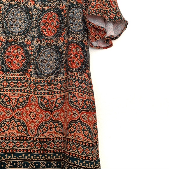 Color Block Paris Tribal Vneck Shift Dress - Picture 5 of 9